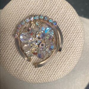 Elegant vintage  Gold and Aurea Borealis  Crystal Brooch